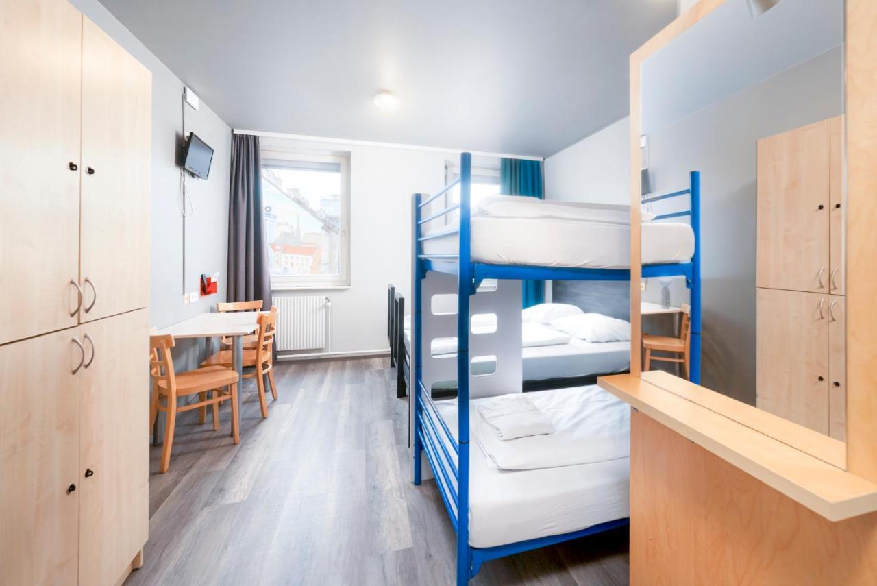 A&O Wien Stadthalle Ngoại thất bức ảnh