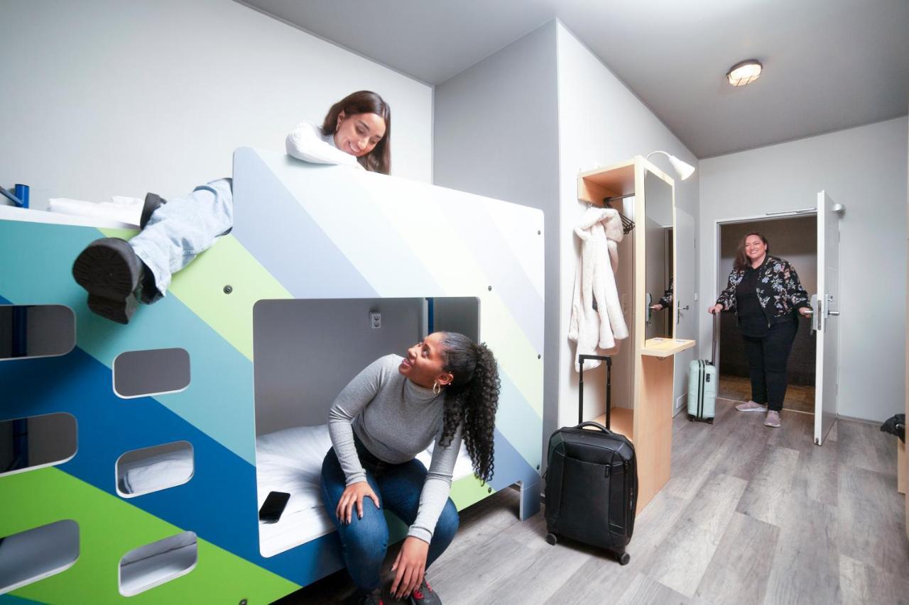 A&O Wien Stadthalle Ngoại thất bức ảnh