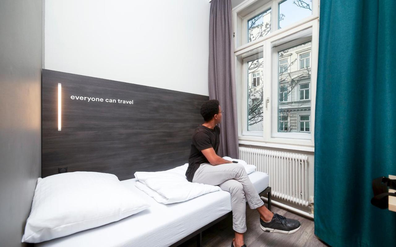 A&O Wien Stadthalle Ngoại thất bức ảnh
