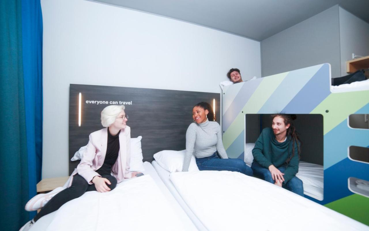 A&O Wien Stadthalle Ngoại thất bức ảnh