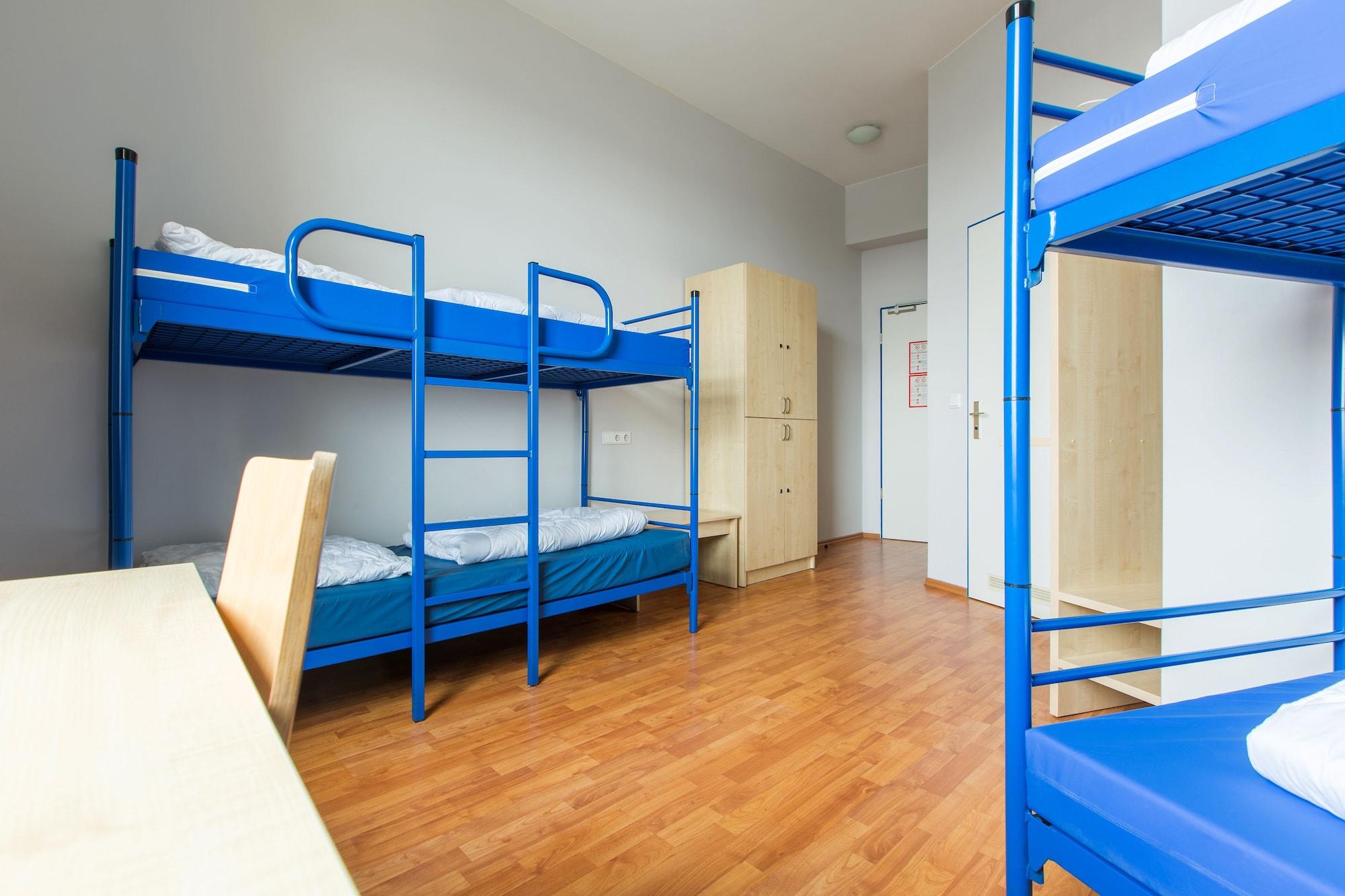 A&O Wien Stadthalle Ngoại thất bức ảnh
