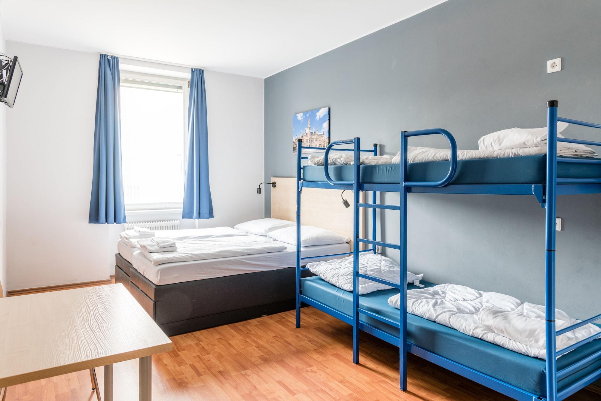 A&O Wien Stadthalle Ngoại thất bức ảnh
