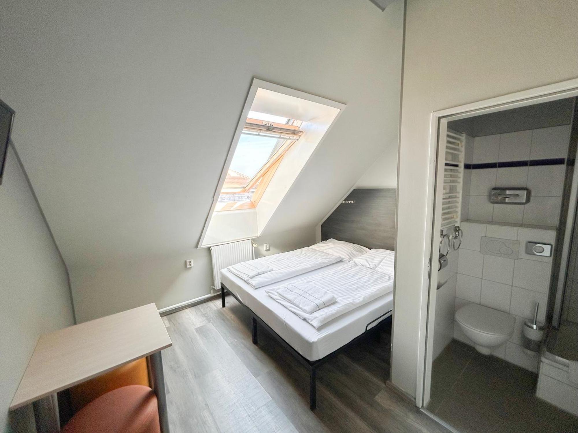 A&O Wien Stadthalle Ngoại thất bức ảnh